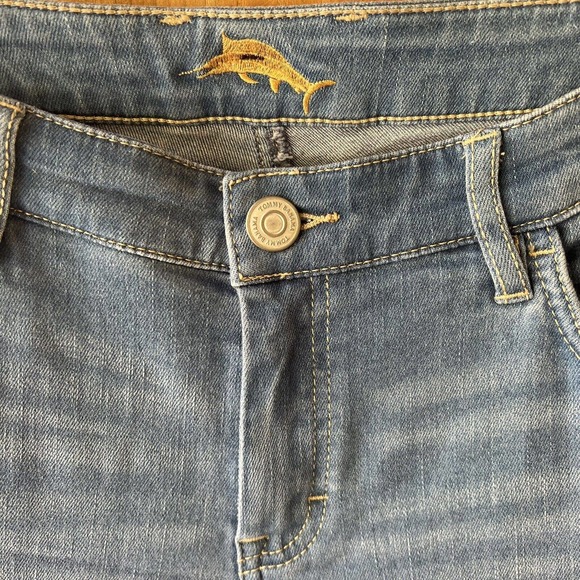 Tommy Bahama Temo Slim Boyfriend Jeans with Floral Print Accent - Size 27x29 - Picture 6 of 10